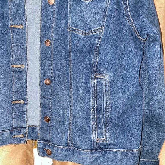 Blue jean jacket - Picture 2 of 4